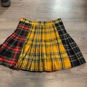 Zara’s beautiful skirt. Size small. Never worn